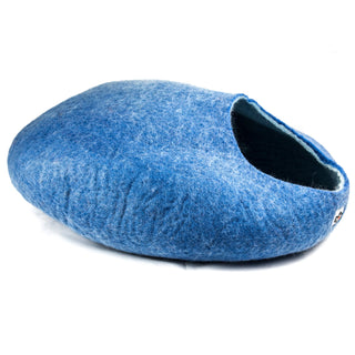 Yeti Wool Pet Cave Bed, Blue